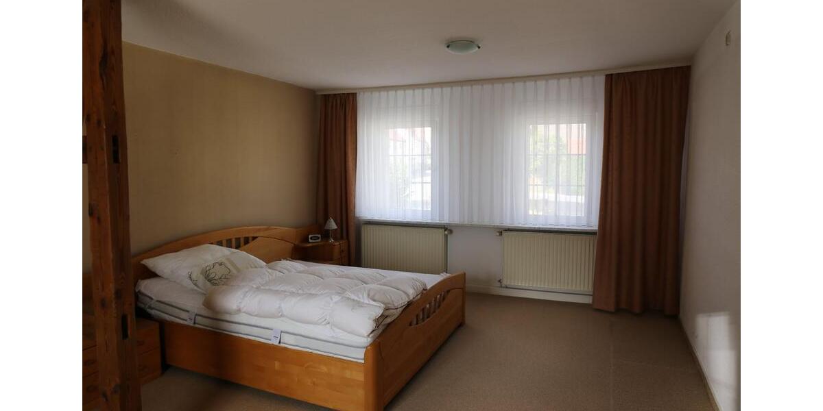 Reihenhaus Apolda - 9 Zimmer, 200 m&sup2;, 800.000&euro; | Angebot:22986914