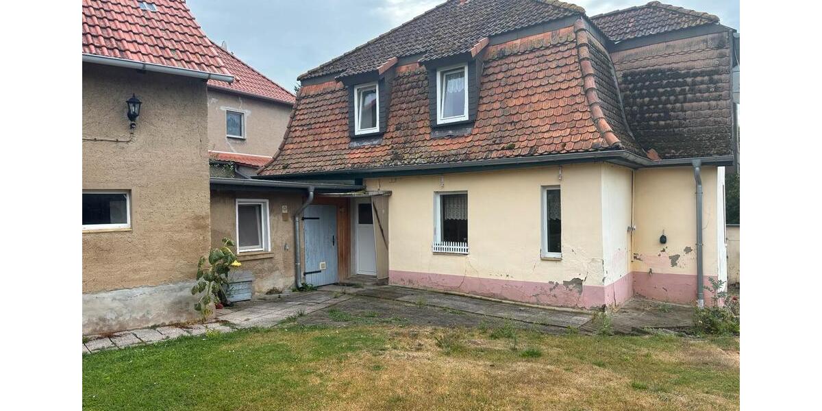 Einfamilienhaus Buttstädt - 5 Zimmer, 160 m&sup2;, 135.000&euro; | Angebot:27247183