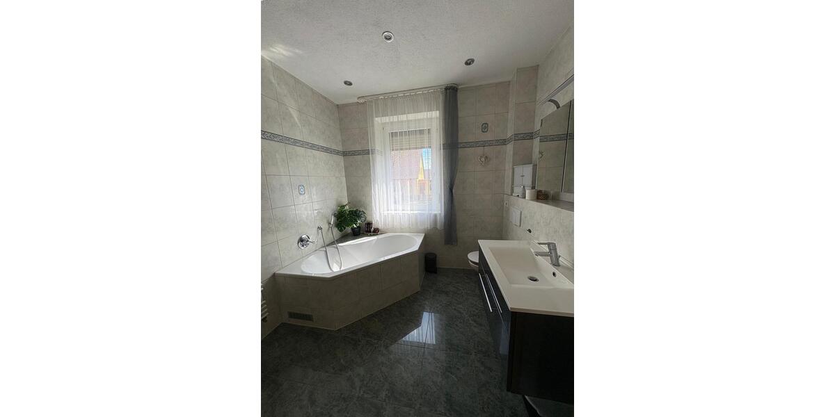 Mehrfamilienhaus, Wohnhaus Naumburg (Saale) - 375.000&euro; | Angebot:27178937