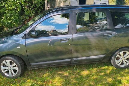 Dacia Lodgy 89.000 km 4.500 &euro; Eisenberg 07607