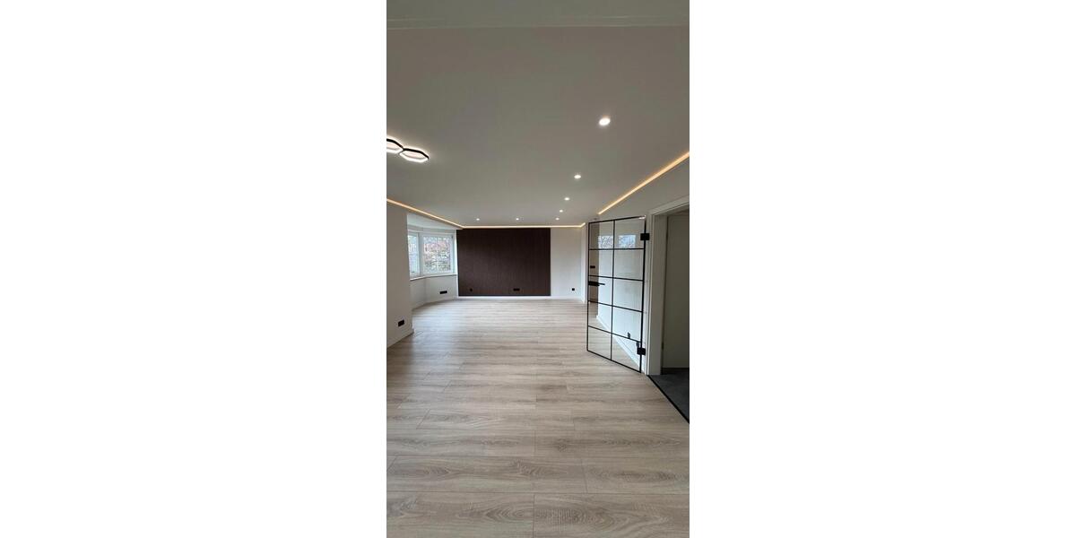 Etagenwohnung Ranis - 2 Zimmer, 61 m&sup2;, 95.000&euro; | Angebot:27416501
