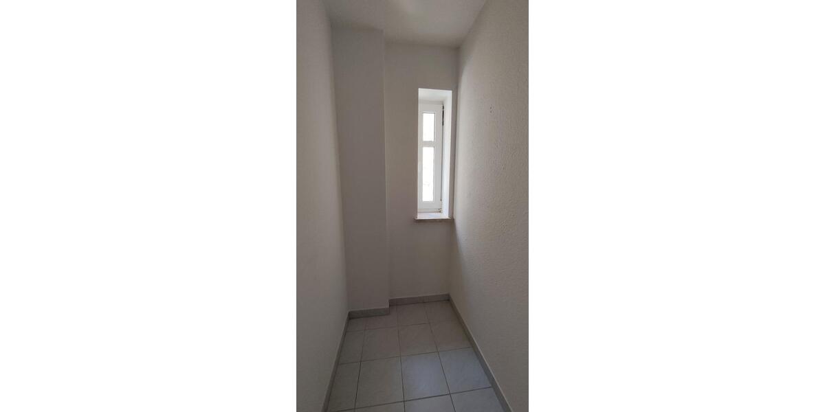 Etagenwohnung Rudolstadt - 3 Zimmer, 68 m&sup2;, 525&euro; | Angebot:25918461