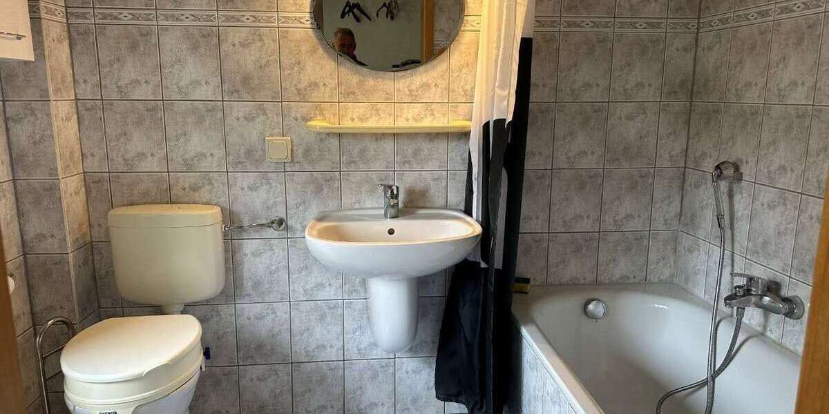 Sofort beziehbares Einfamilienhaus mit Wintergarten in Schöner Wohnlage - Einfamilienhaus Oppurg | Angebot:27301721