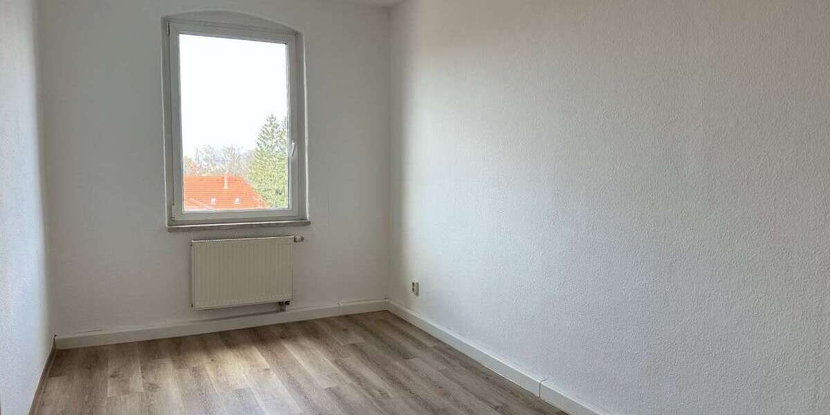 7-Familienhaus mit hoher Mietrendite - Anlageobjekt Pößneck | Angebot:25986756