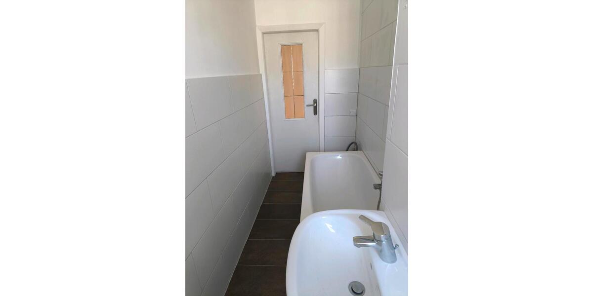 Etagenwohnung Naumburg (Saale) - 2 Zimmer, 48 m&sup2;, 63.000&euro; | Angebot:26993754
