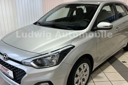 Hyundai i20 77.612 km 9.390 &euro; Pößneck 07381