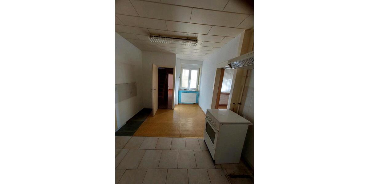 Reihenhaus Pößneck - 6 Zimmer, 112 m&sup2;, 92.000&euro; | Angebot:26656233