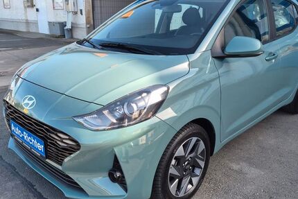 Hyundai i10 26.800 km 16.450 &euro; Eckartsberga 06648