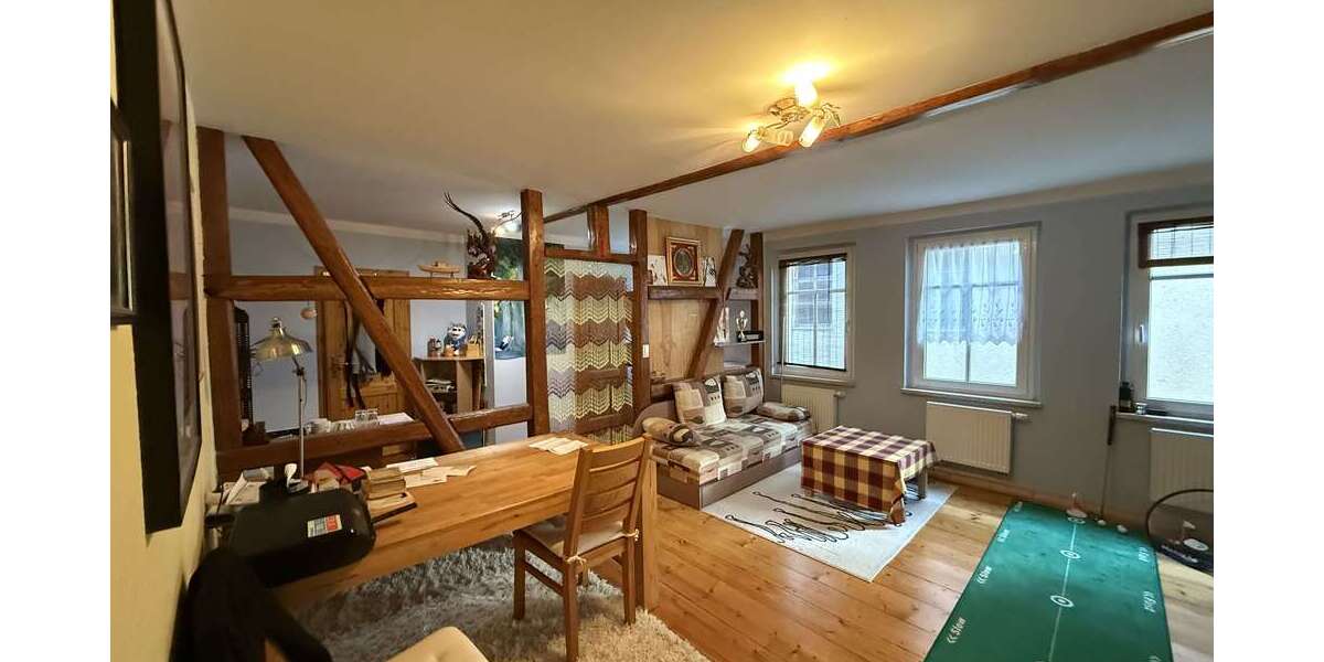 Einfamilienhaus Triptis - 9 Zimmer, 260 m&sup2;, 199.000&euro; | Angebot:24773455
