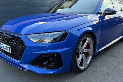 Audi RS4 38.650 km 56.790 &euro; Kahla 07768