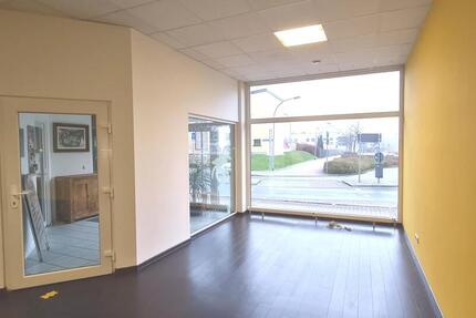 Zentral gelegene Laden-, Büro- oder Praxisfläche in Hermsdorf - Gewerbeobjekt Hermsdorf | Angebot:27009487