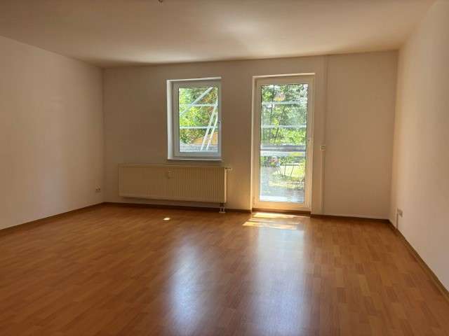 Etagenwohnung Naumburg (Saale) - 2 Zimmer, 69 m&sup2;, 460&euro; | Angebot:26904955