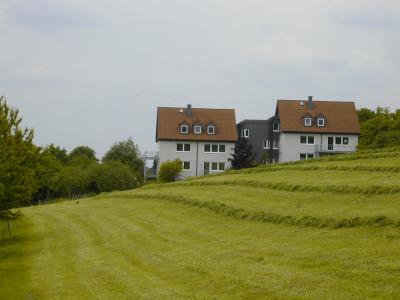 Schöne Apartmentwohnung in idyllischer, ruhiger Ortsrandlage ab November - Appartement Stadtroda | Angebot:27425607
