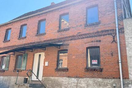 Haus Naumburg (Saale) - 4 Zimmer, 90 m&sup2;, 38.000&euro; | Angebot:27218934