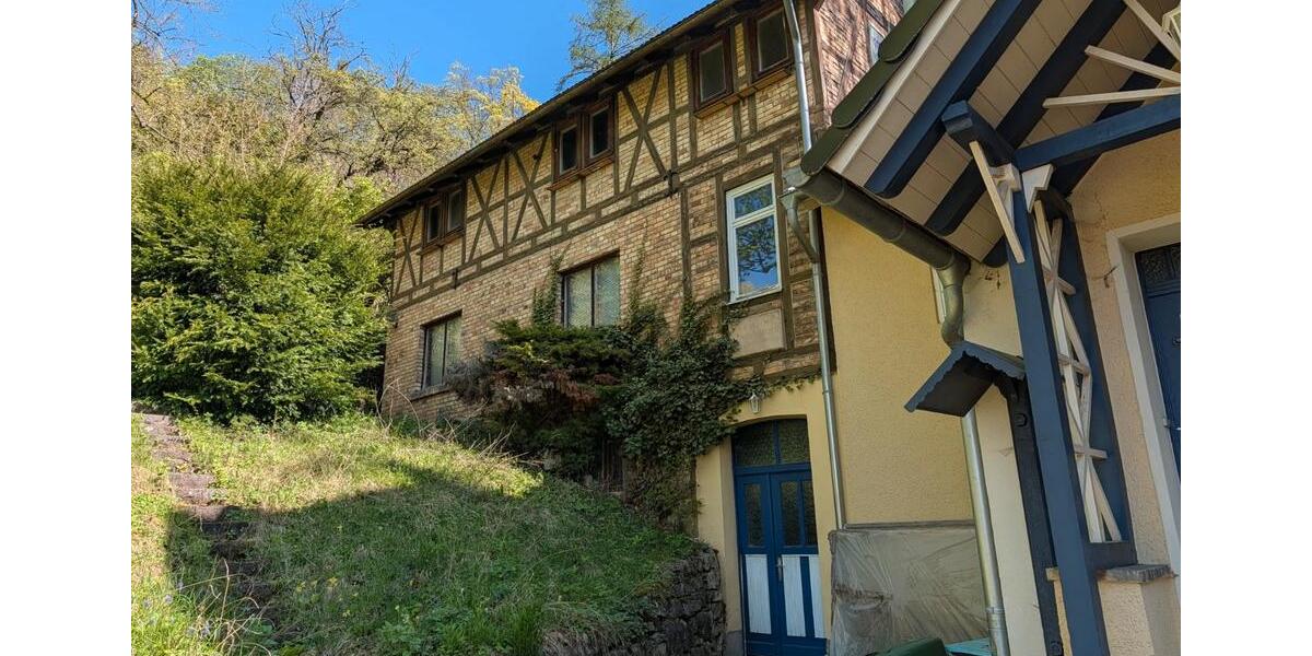 Villa Jena - 9 Zimmer, 220 m&sup2;, 1.200.000&euro; | Angebot:26763663