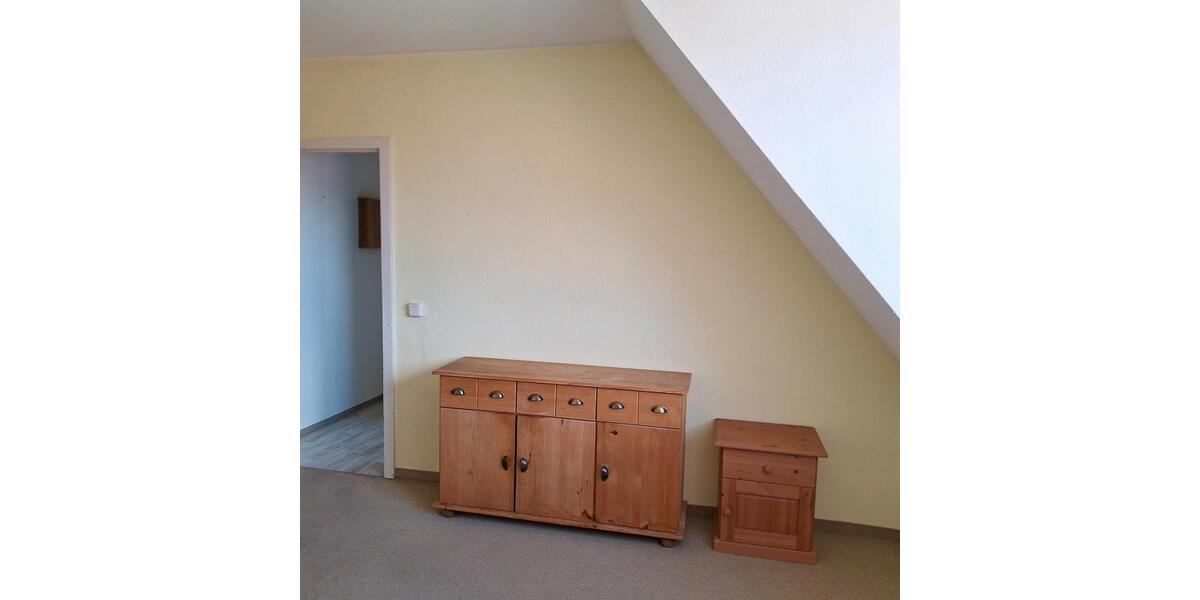 Dachgeschoßwohnung Neustadt an der Orla - 3 Zimmer, 90 m&sup2;, 82.000&euro; | Angebot:26741667