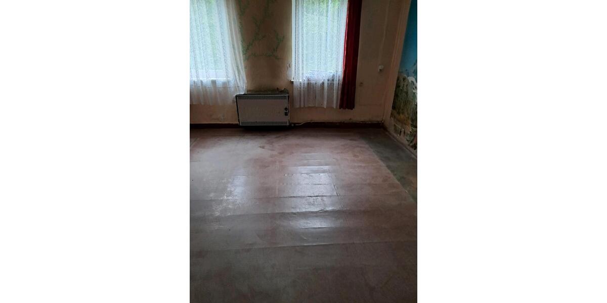 Einfamilienhaus Pößneck - 5 Zimmer, 120 m&sup2;, 35.000&euro; | Angebot:26935839
