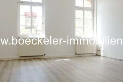 Wohnung Naumburg - 3 Zimmer, 67 m&sup2;, 400&euro; | Angebot:27313802