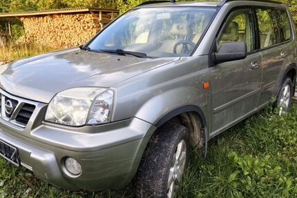 Nissan X-Trail 116.000 km 2.890 &euro; Naumburg 06618