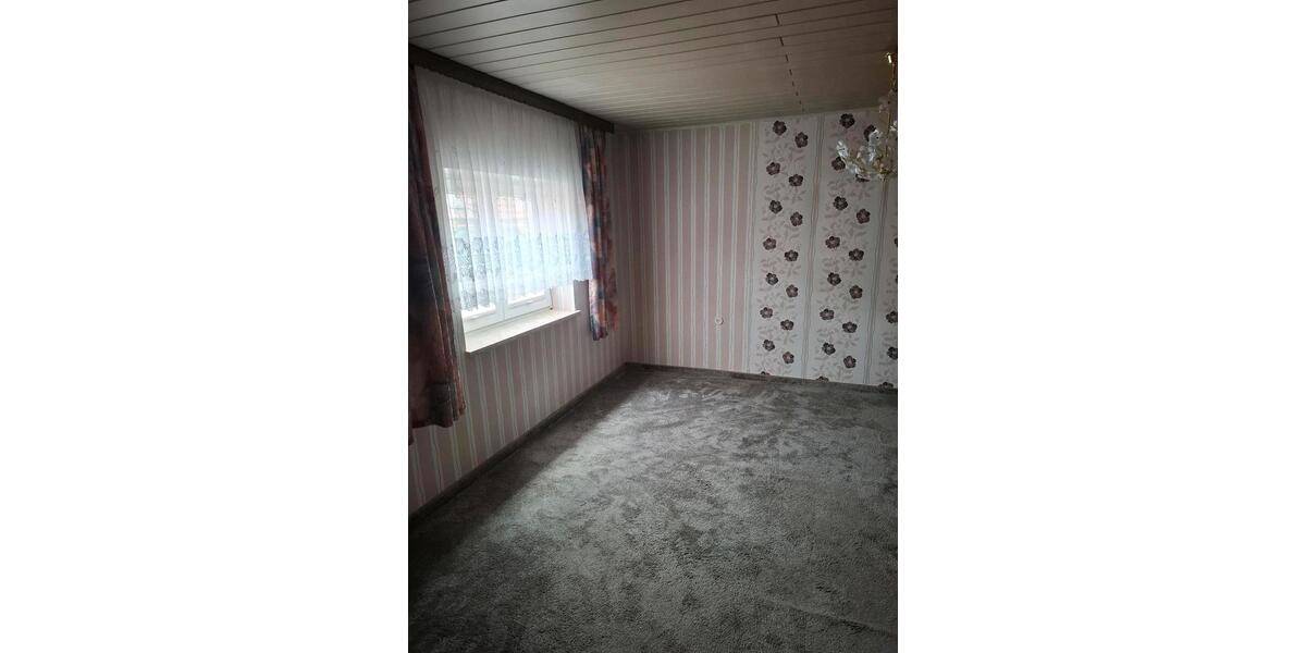 Einfamilienhaus Rudolstadt - 8 Zimmer, 134 m&sup2;, 85.000&euro; | Angebot:27251702