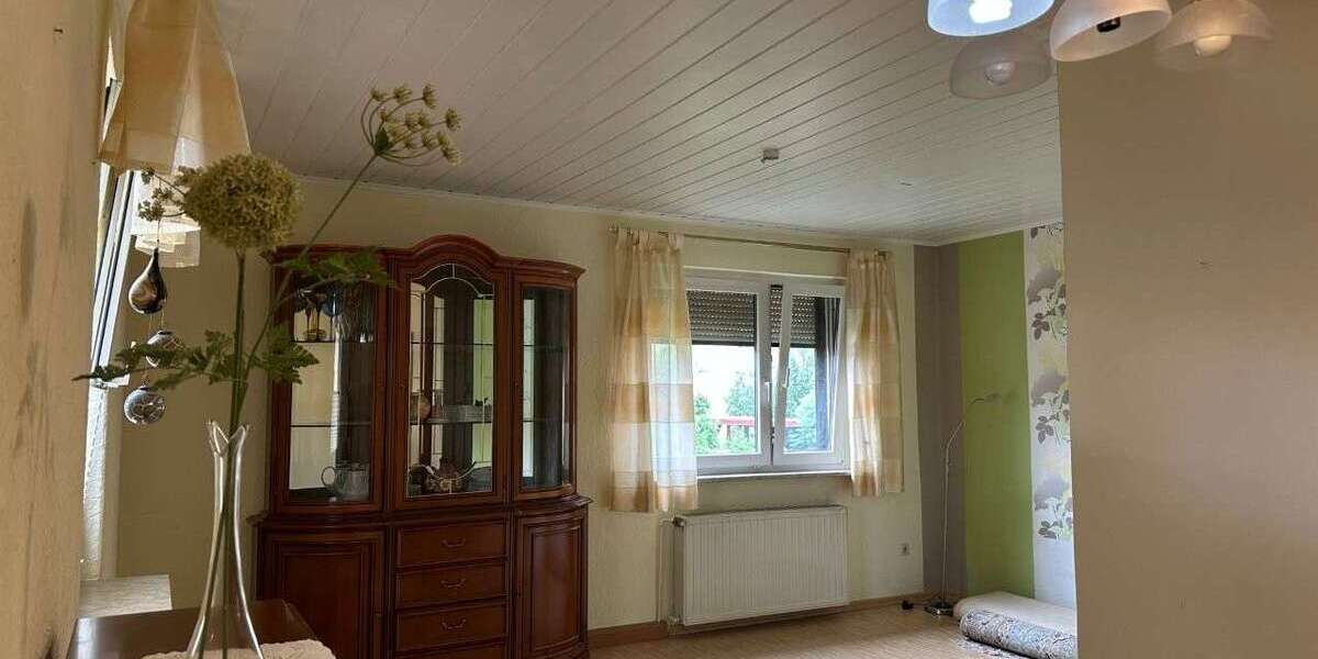 Sofort beziehbares Einfamilienhaus mit Wintergarten in Schöner Wohnlage - Einfamilienhaus Oppurg | Angebot:27301721