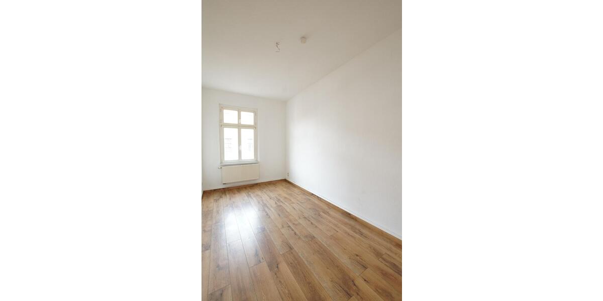 Etagenwohnung Pößneck - 4 Zimmer, 85 m&sup2;, 550&euro; | Angebot:26249701