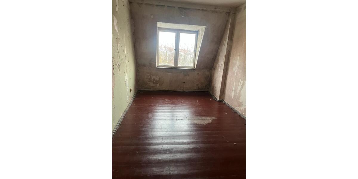 Mehrfamilienhaus, Wohnhaus Naumburg (Saale) - 24 Zimmer, 385 m&sup2;, 195.000&euro; | Angebot:27462143