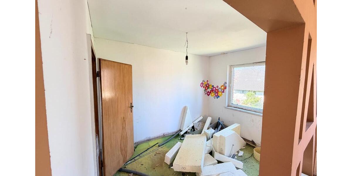 Einfamilienhaus Naumburg (Saale) - 4 Zimmer, 90 m&sup2;, 38.000&euro; | Angebot:27218934