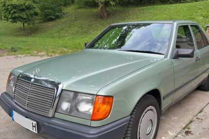 Mercedes-Benz 230 228.000 km 4.750 &euro; Bad Berka 99438