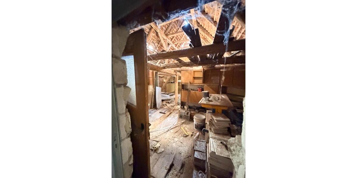 Einfamilienhaus Naumburg (Saale) - 4 Zimmer, 90 m&sup2;, 38.000&euro; | Angebot:27218934