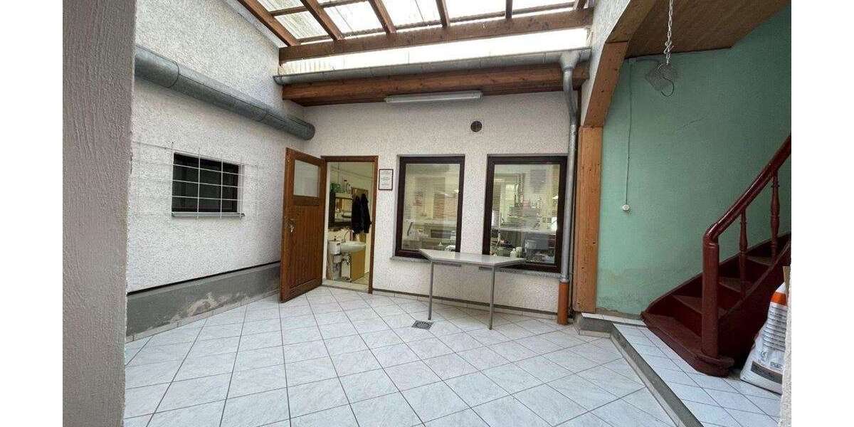 **keine Käuferprovision** Wohn- und Geschäftshaus in Pößneck mit schönem Garten - Mehrfamilienhaus, Wohnhaus Pößneck | Angebot:26633287