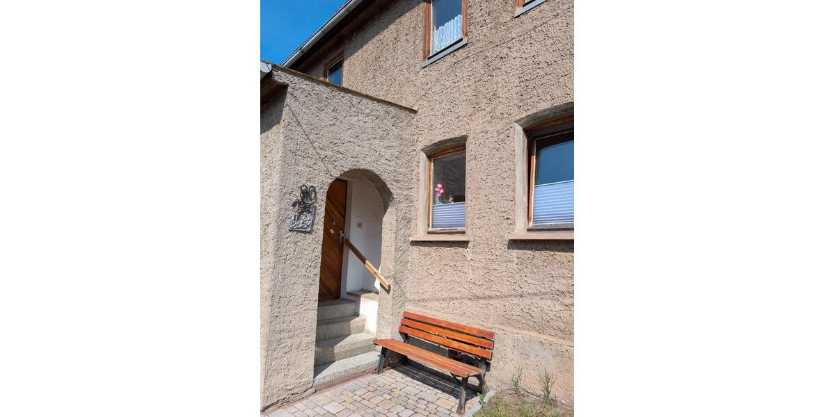 Einfamilienhaus Am Ettersberg - 7 Zimmer, 150 m&sup2;, 120.000&euro; | Angebot:27401671