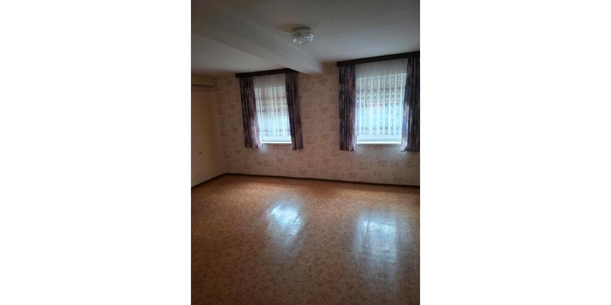 Einfamilienhaus Rudolstadt - 8 Zimmer, 134 m&sup2;, 85.000&euro; | Angebot:27251702