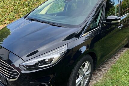 Ford Galaxy 106.500 km 24.300 &euro; Dorndorf/Steudnitz 07774