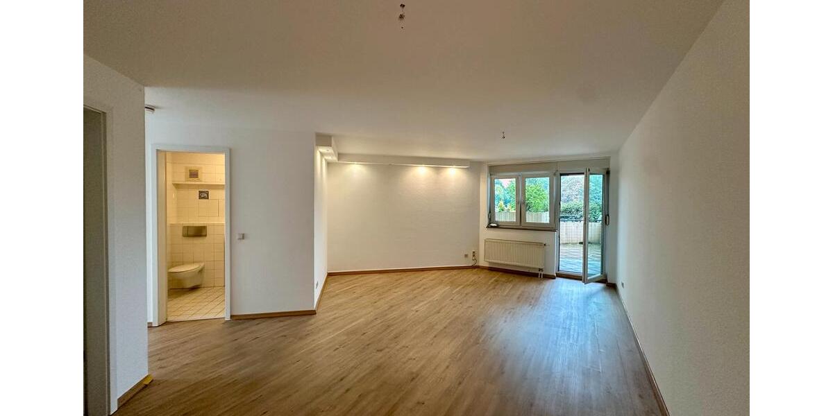 Etagenwohnung Naumburg (Saale) - 2 Zimmer, 61 m&sup2;, 425&euro; | Angebot:26445685