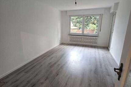 Wohnung Crossen an der Elster - 2 Zimmer, 59 m&sup2;, 340&euro; | Angebot:26781678