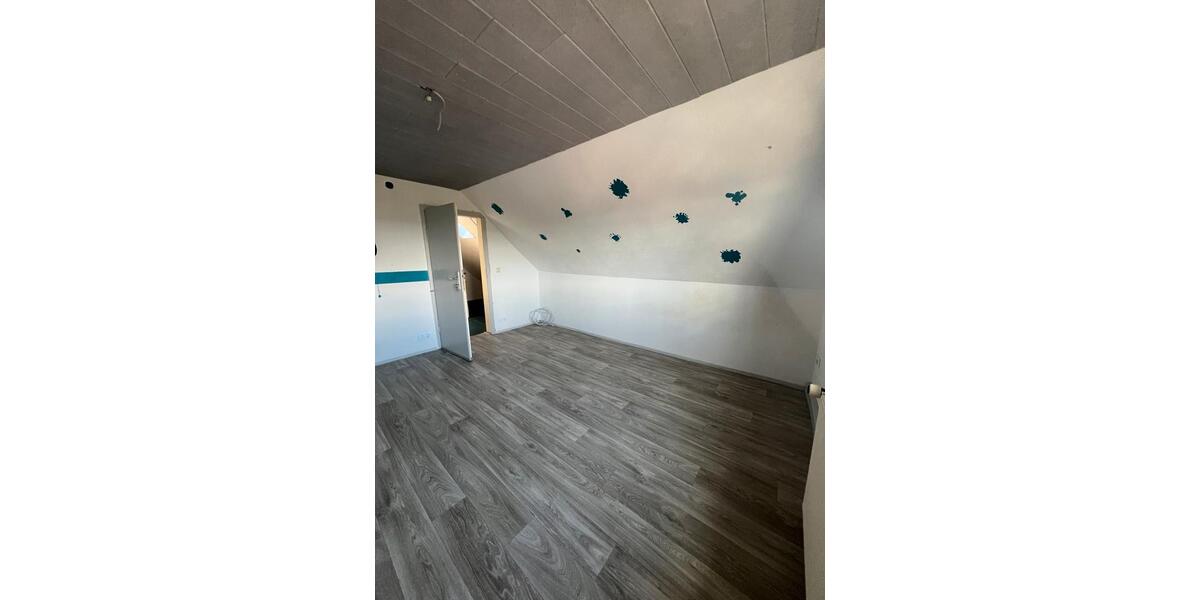 Reihenhaus Pößneck - 3 Zimmer, 100 m&sup2;, 115.000&euro; | Angebot:26998443