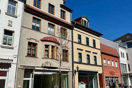 Kapitalanlage : Wohn- und Geschäftshaus mit 3 Wohneinheiten und 1 Gewerbeeinheit in 