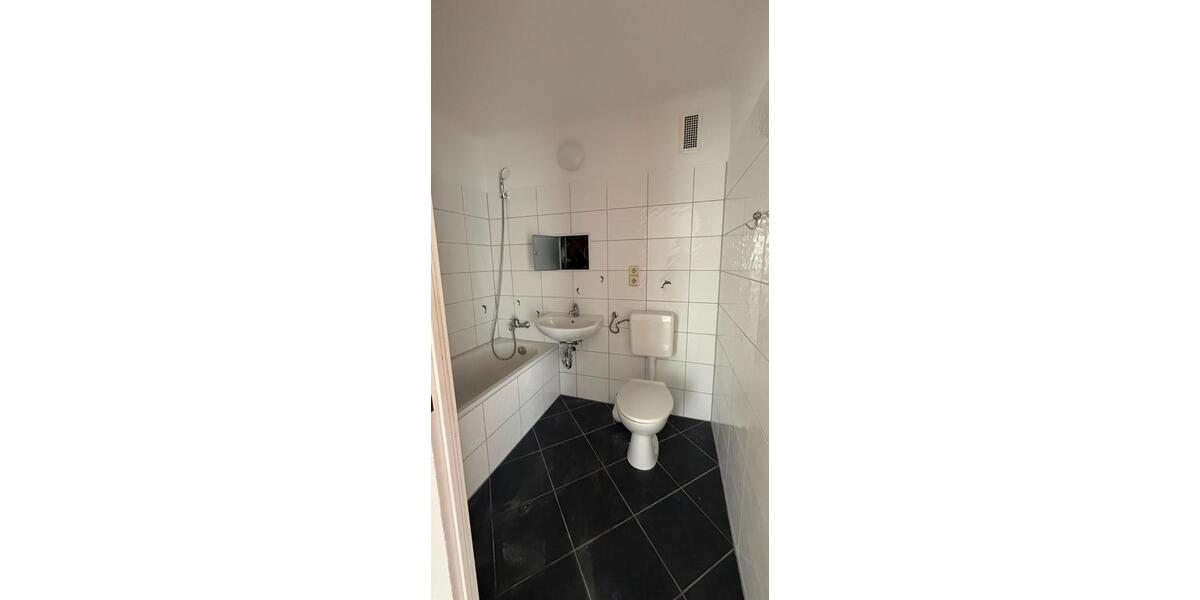 Etagenwohnung Blankenhain - 3 Zimmer, 68 m&sup2;, 410&euro; | Angebot:25440864