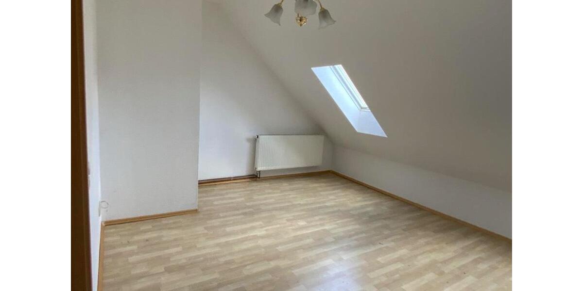 Reihenhaus Pößneck - 9 Zimmer, 170 m&sup2;, 75.000&euro; | Angebot:22459623